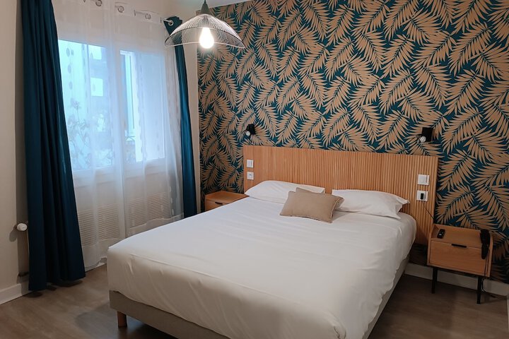 Room 25 of 54