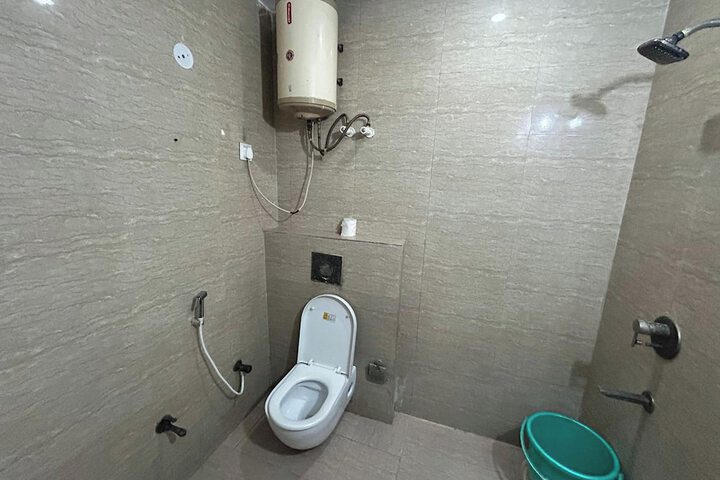 Room 18 of 26