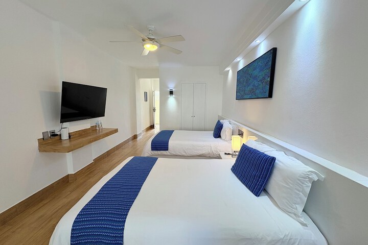 Room 10 of 53