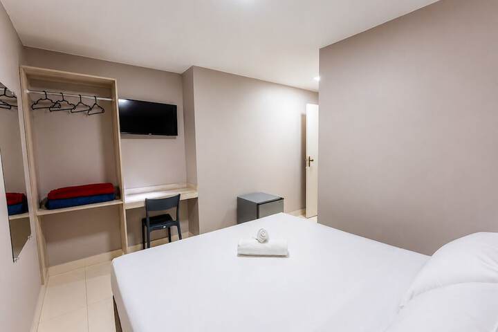 Room 19 of 41