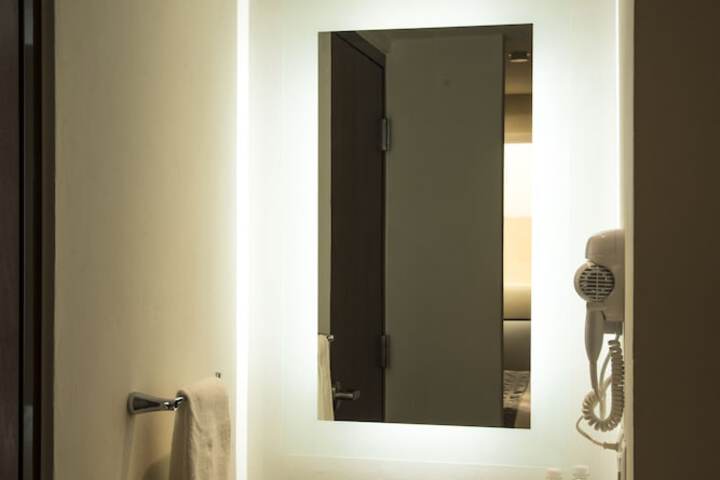 Room 26 of 44