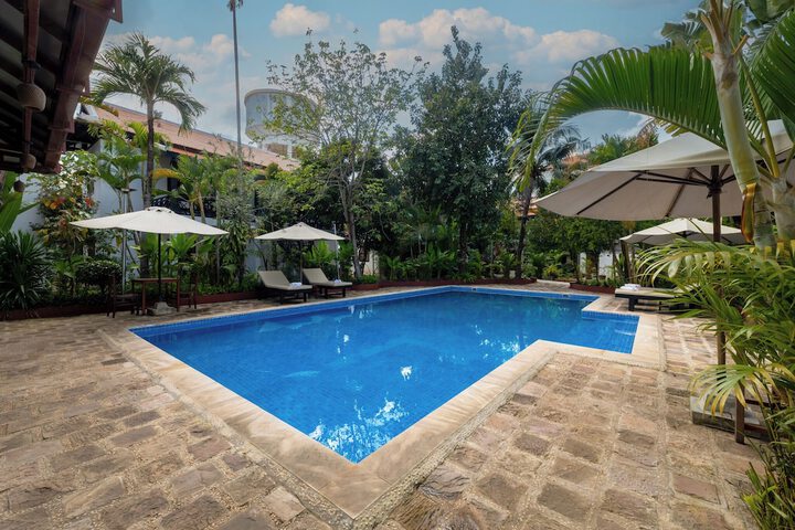 Pool 50 of 75