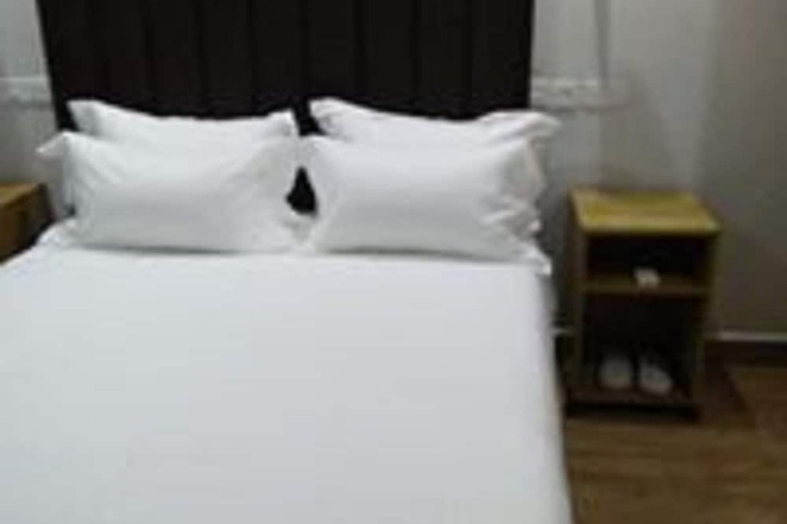 Room 3 of 31