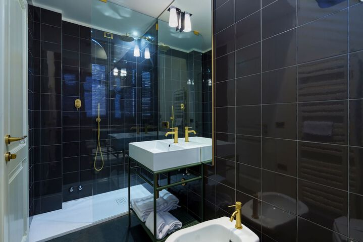 Clean Restrooms