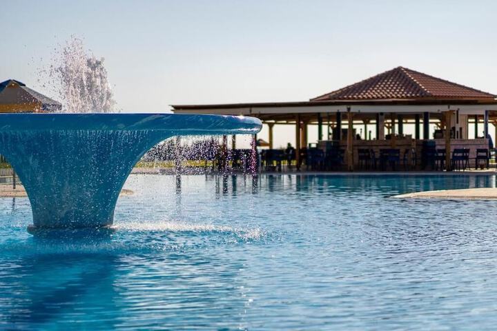 Pool 19 of 25
