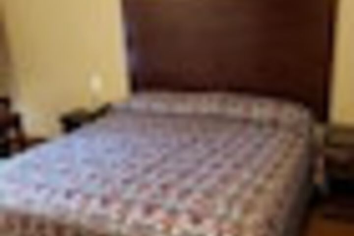 Room 11 of 126