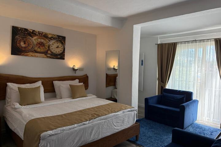 Room 54 of 194
