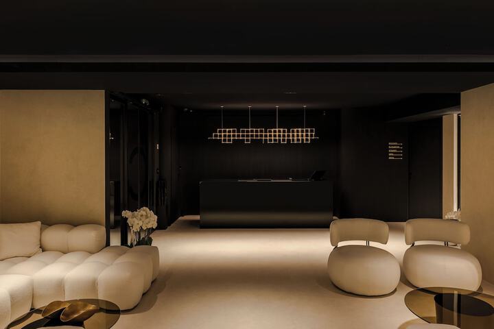 Hotel Interior 6 of 121
