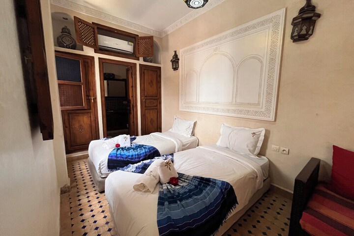 Room 46 of 107
