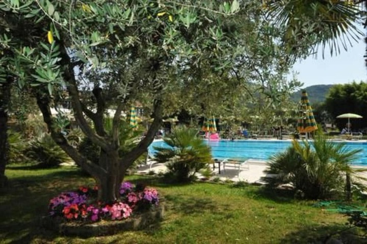 Pool Hotel