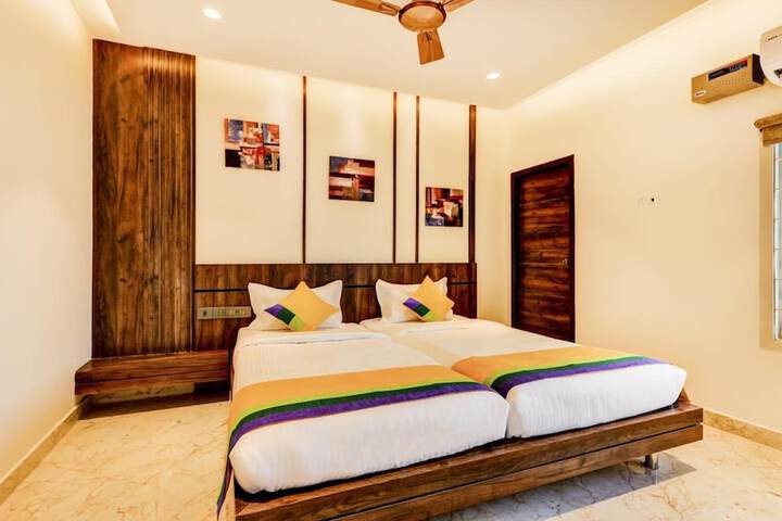 Room 17 of 26
