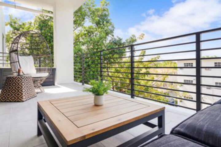 Terrace/Patio 20 of 188
