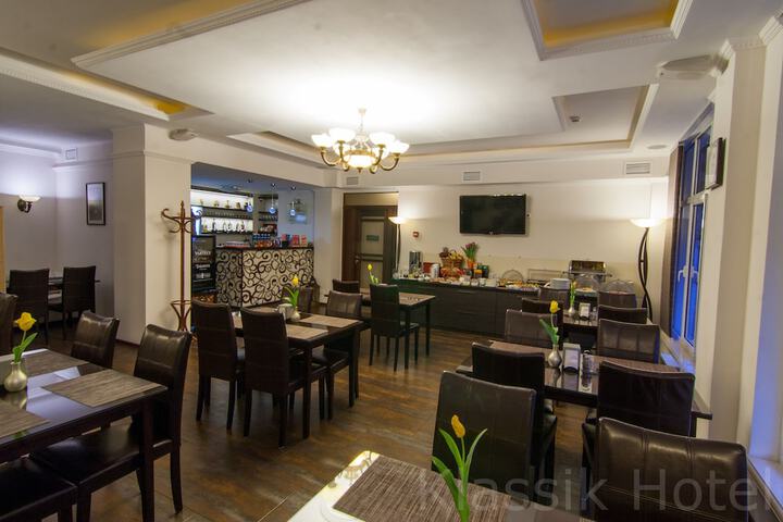 Dining 142 of 151