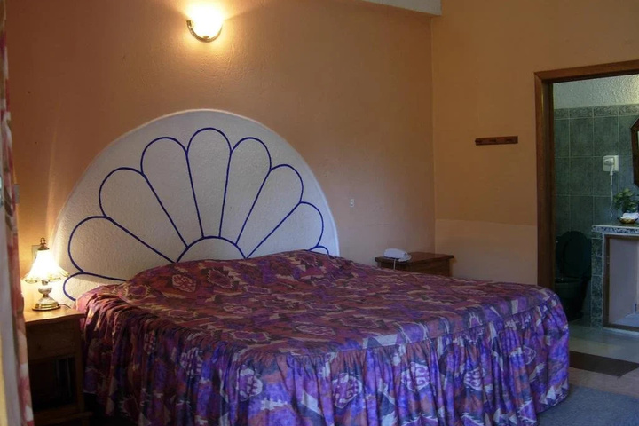 Room 3 of 11