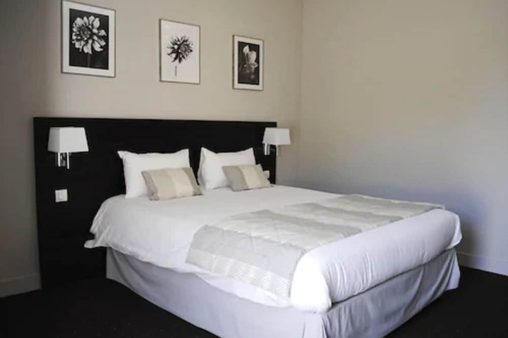 Room 10 of 39
