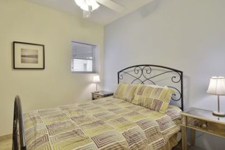 Room 14 of 24