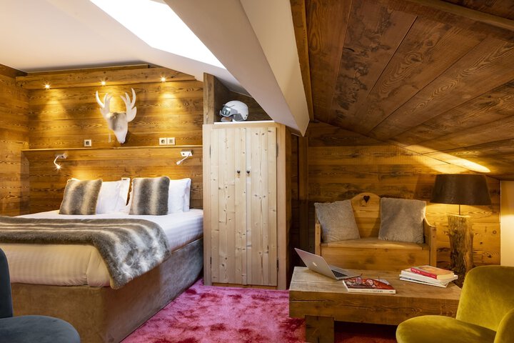 Room 8 of 19