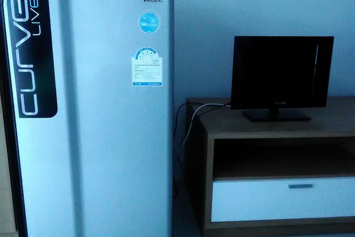Room 6 of 8