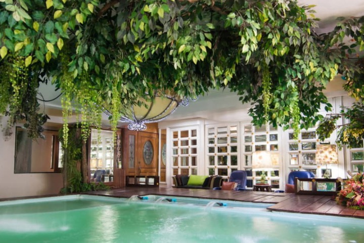 Pool 39 of 70