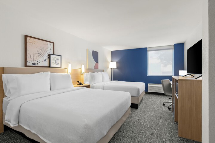 Room 10 of 22