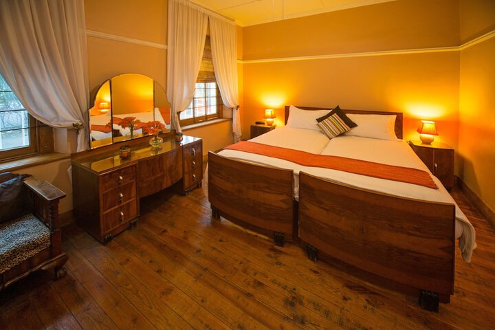 Room 10 of 95