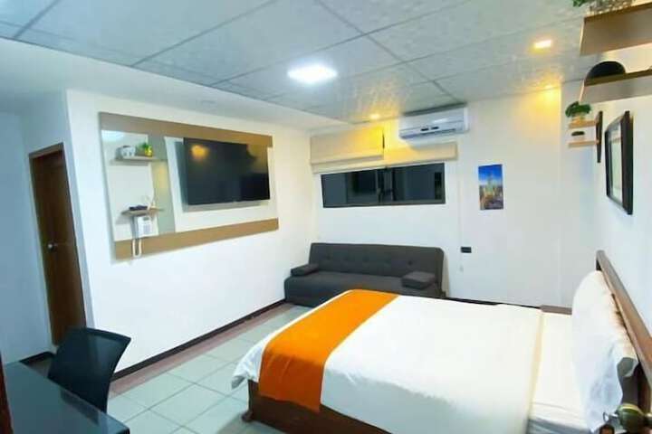 Room 4 of 19