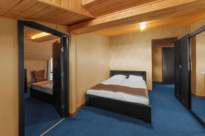 Room 29 of 104