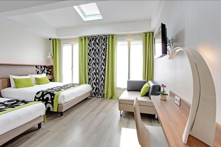 Room 18 of 42
