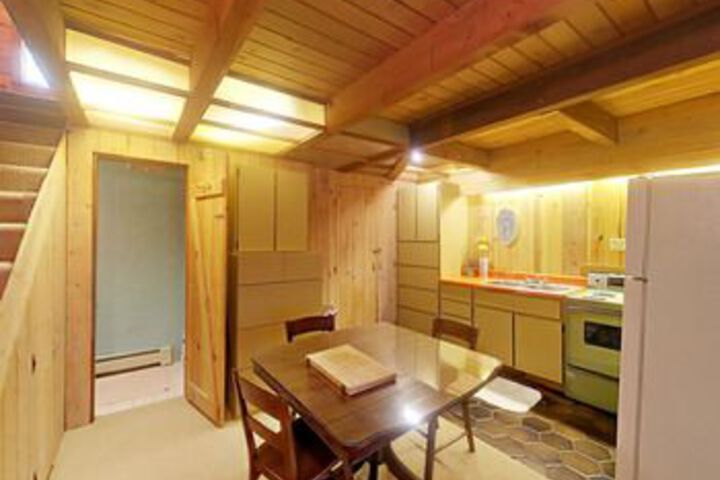Room 17 of 24