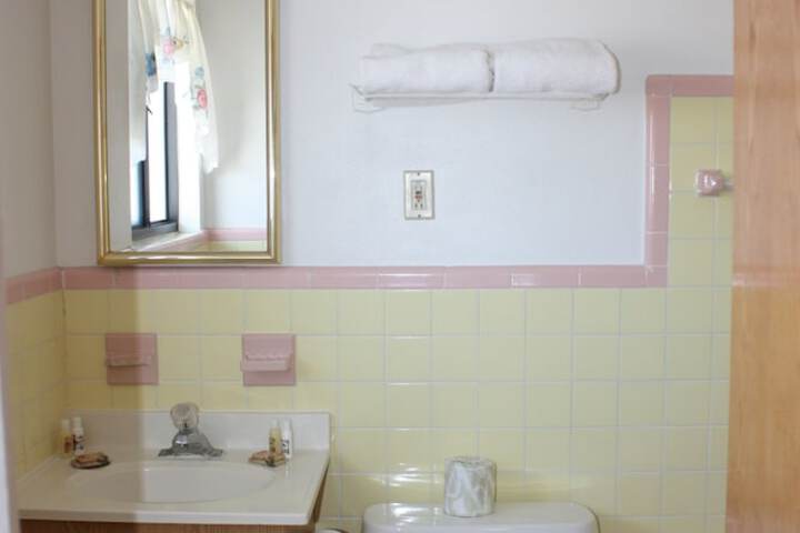 Room 43 of 62