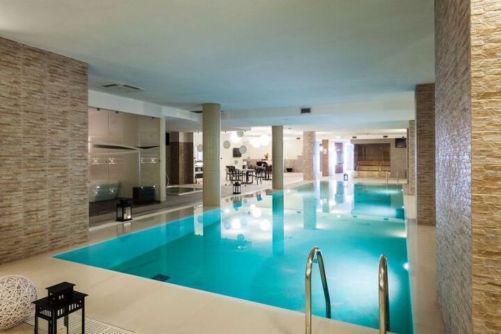 Pool 49 of 96