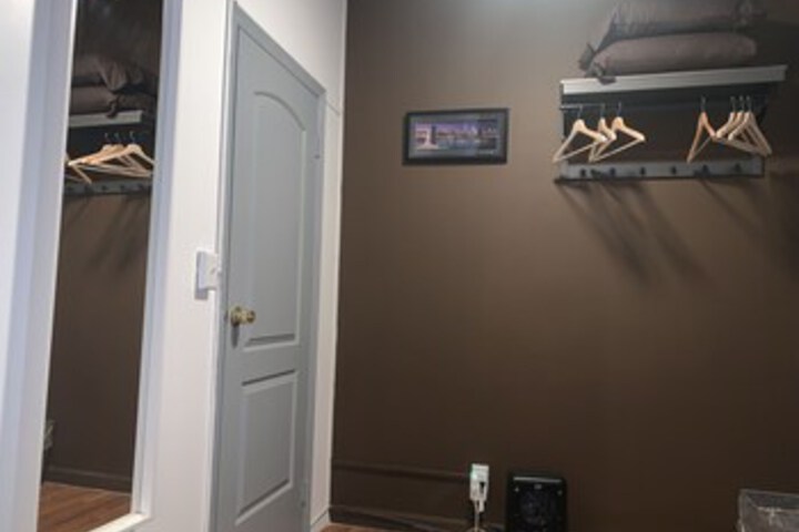 Room 43 of 79