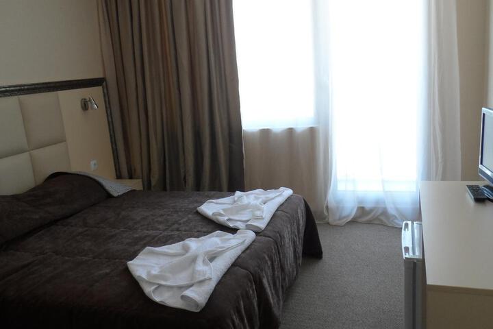 Room 45 of 99