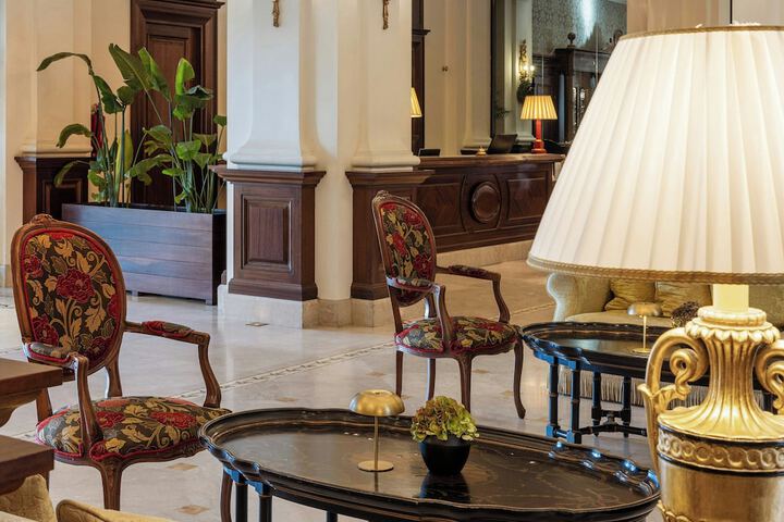 Lobby Photo