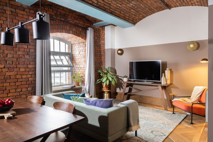 Room 59 of 100