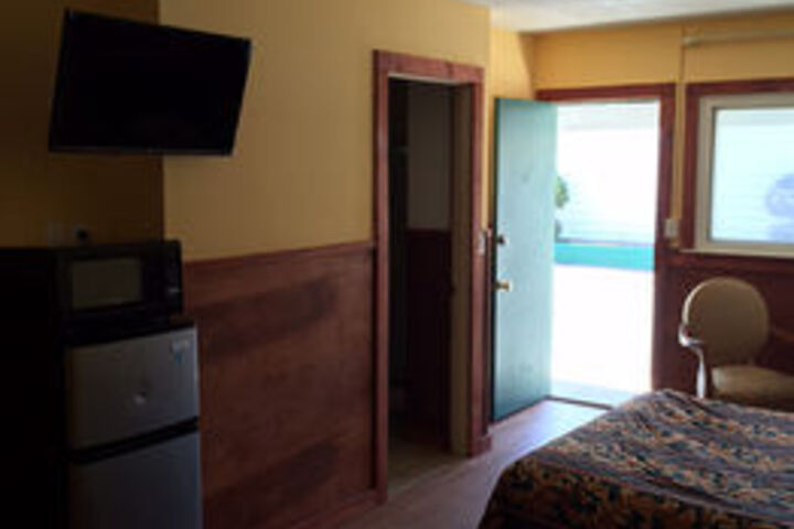 Room 14 of 19