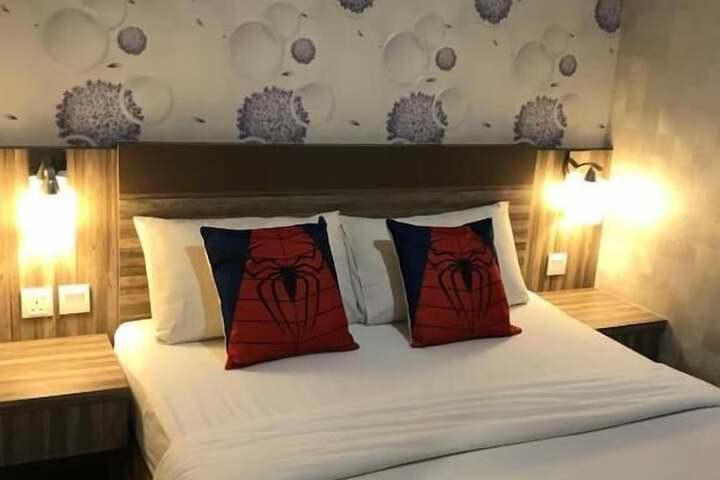 Room 21 of 45