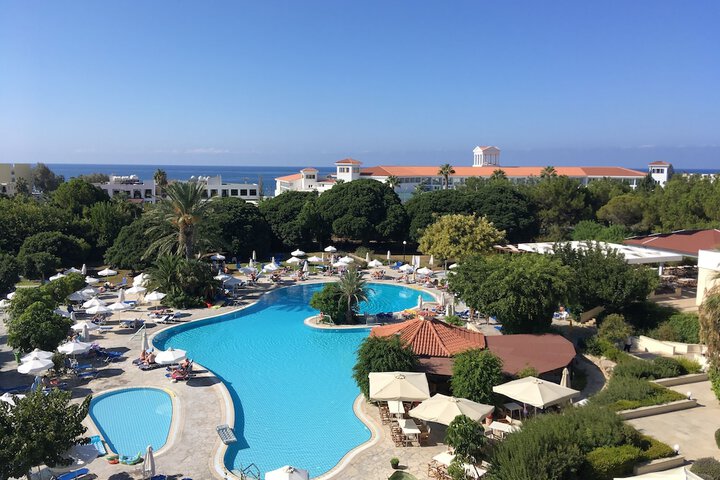 Avanti Hotel