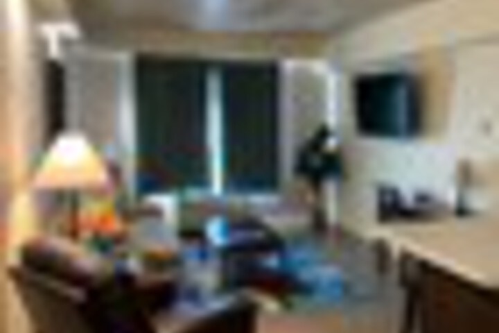 Room 221 of 297
