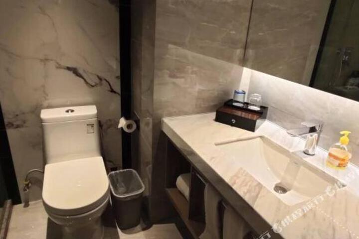 Gesar Hotel