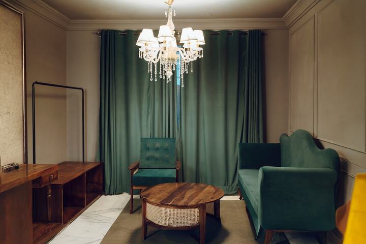 Room 16 of 74