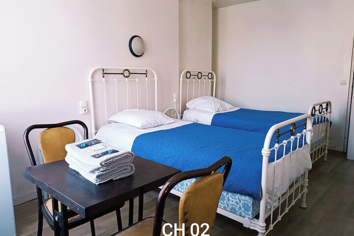 Room 3 of 8