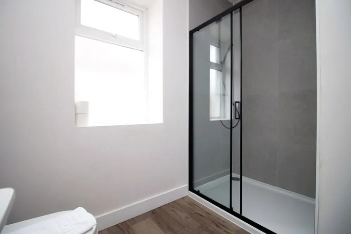 Room 5 of 21