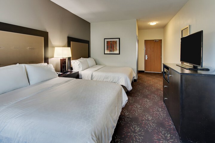 Room 22 of 77