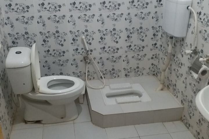 Room 20 of 33