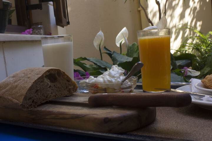 Breakfast/Coffee Service 101 of 130