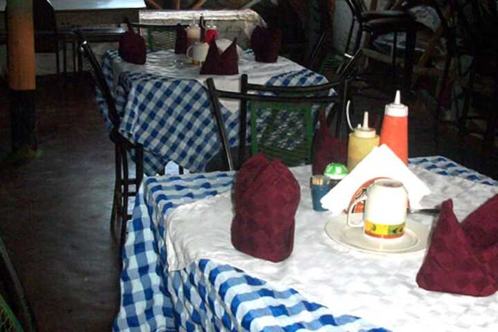 Dining 11 of 17