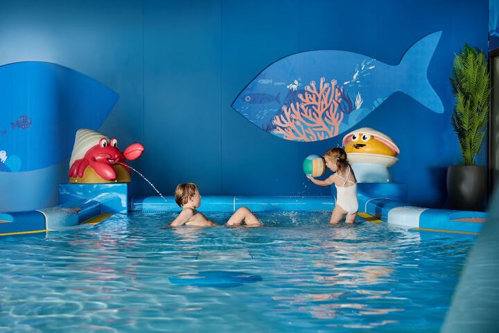 Pool 61 of 133