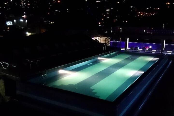 Pool 19 of 28