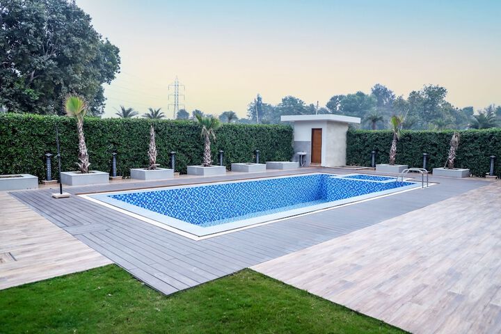 Pool 5 of 27
